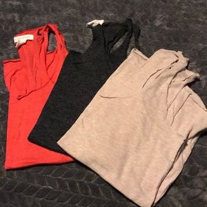 set of 3 tank tops